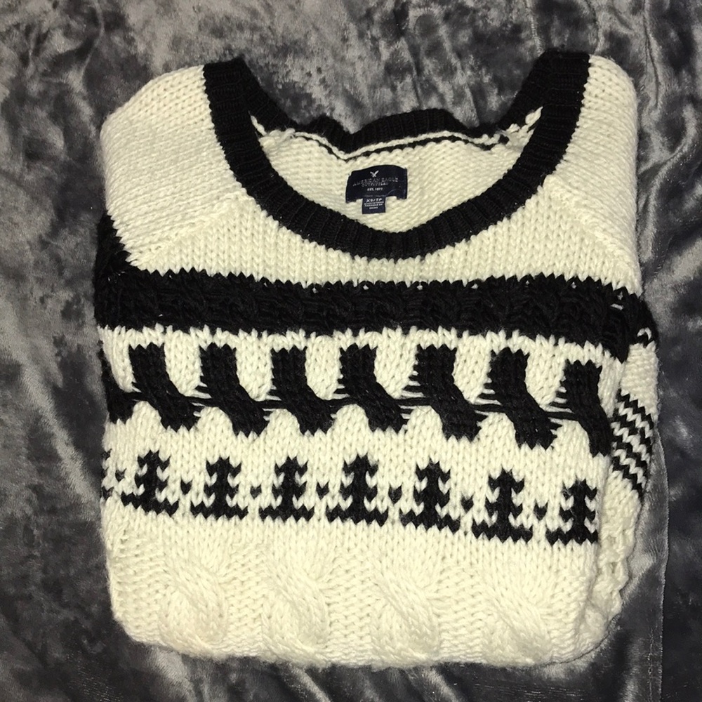 Patterned American eagle chunky sweater